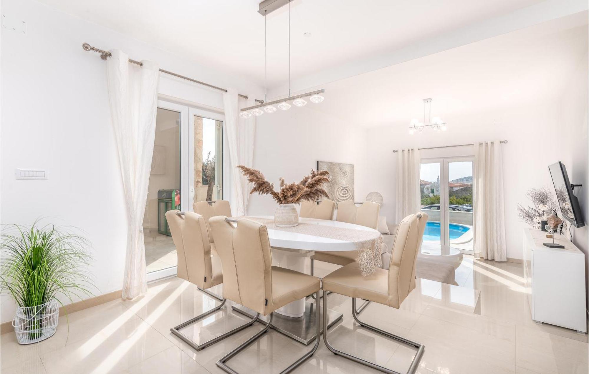Beautiful Home In Martinscica With Wifi Экстерьер фото