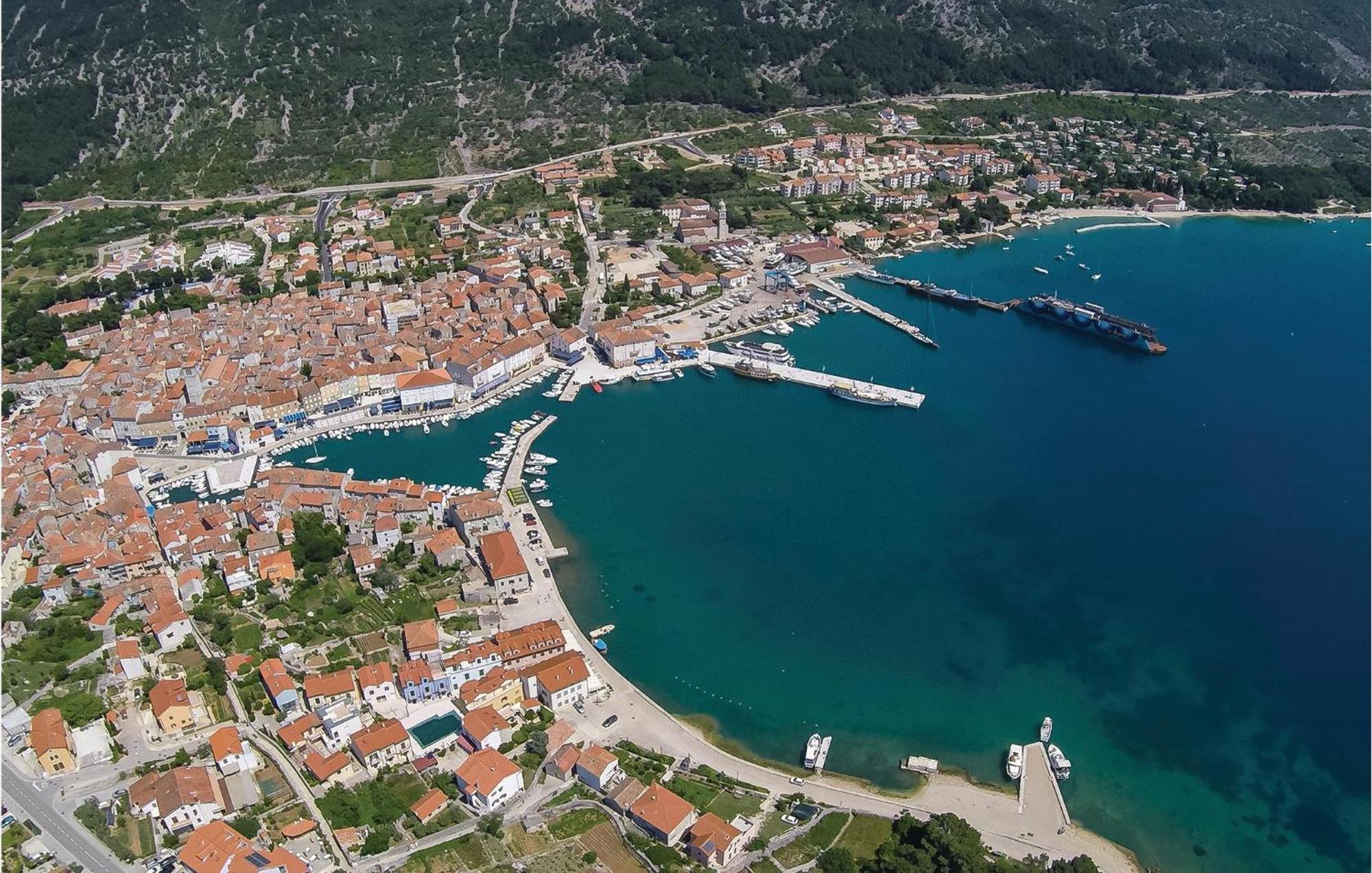 Beautiful Home In Martinscica With Wifi Экстерьер фото